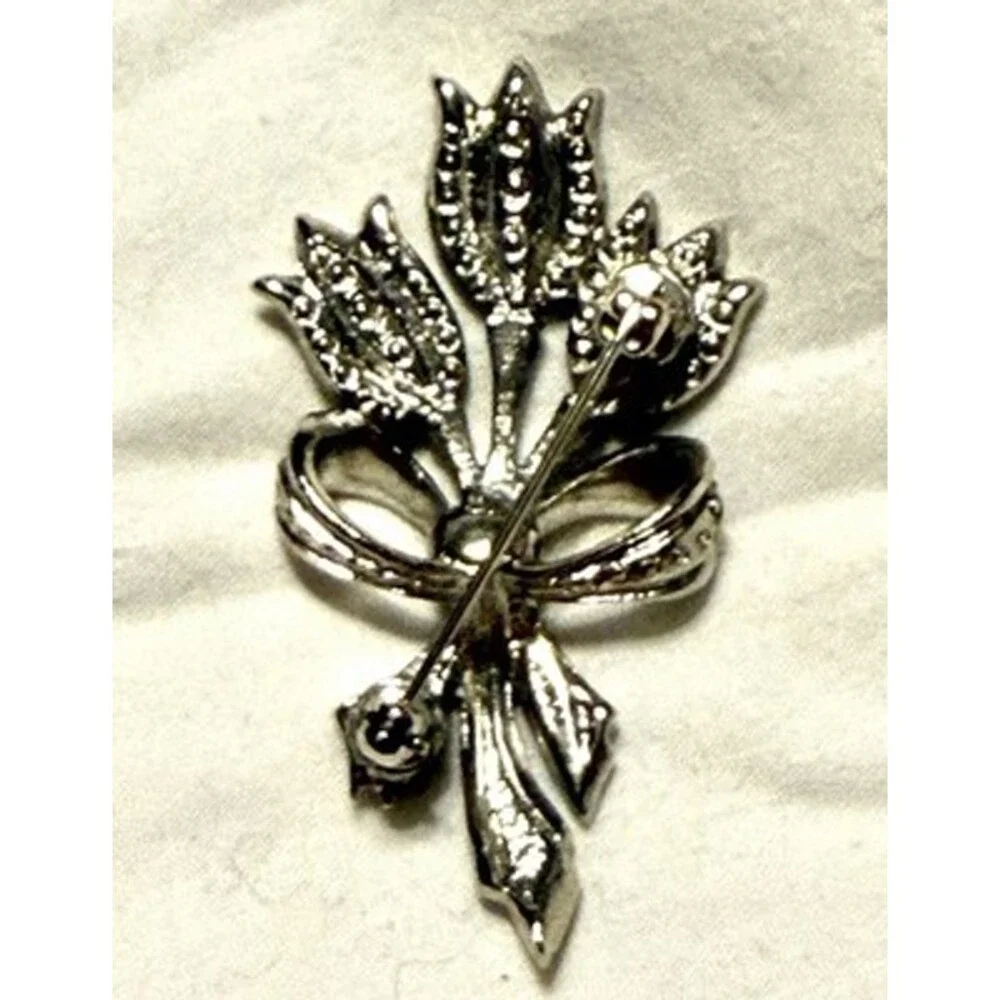 Vintage Avon Silver Tone Pink Rhinestones Bouquet w/Ribbon Brooch Signed
